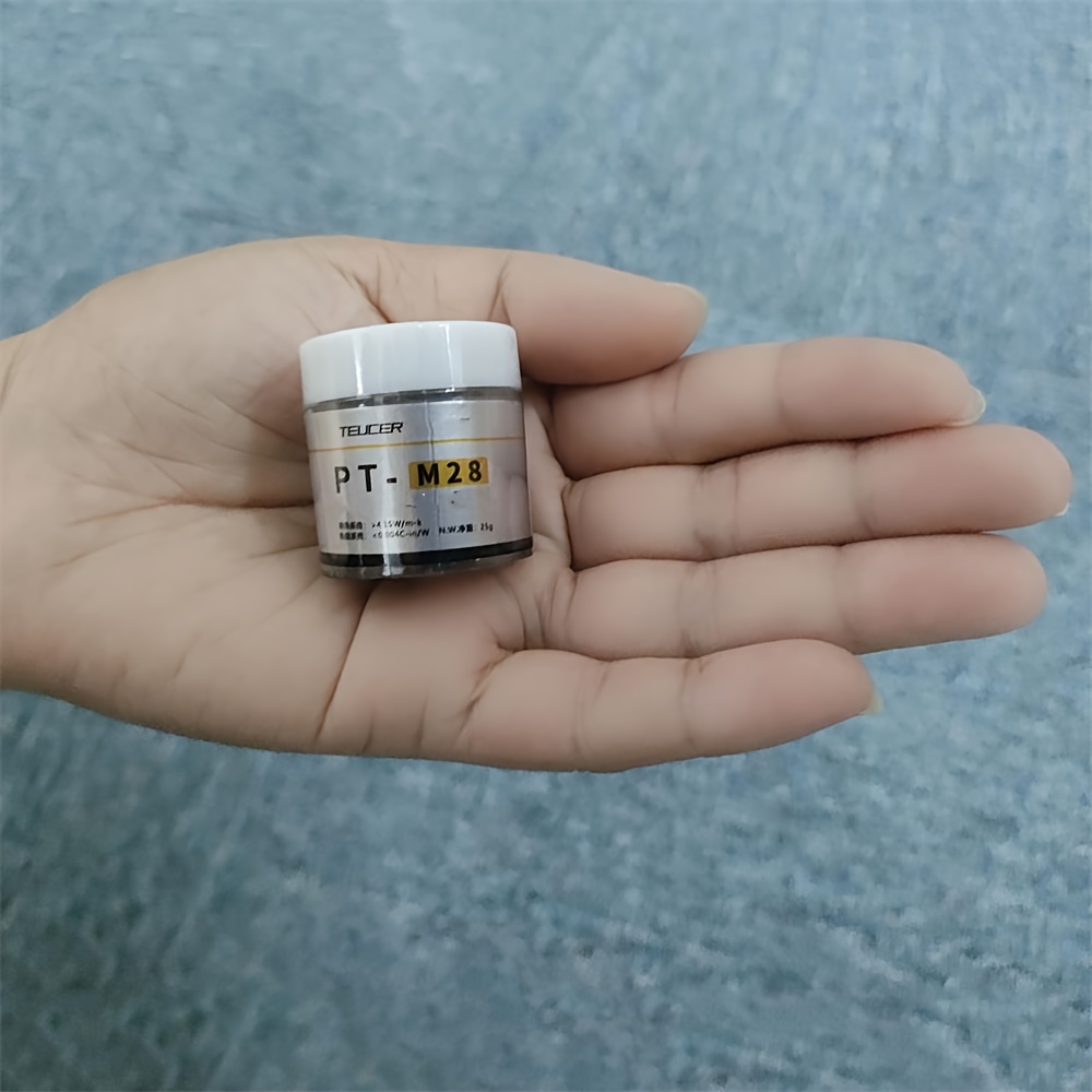 قطعة واحدة من معجون السيليكون  - مراجعة Thermal Paste وسعره