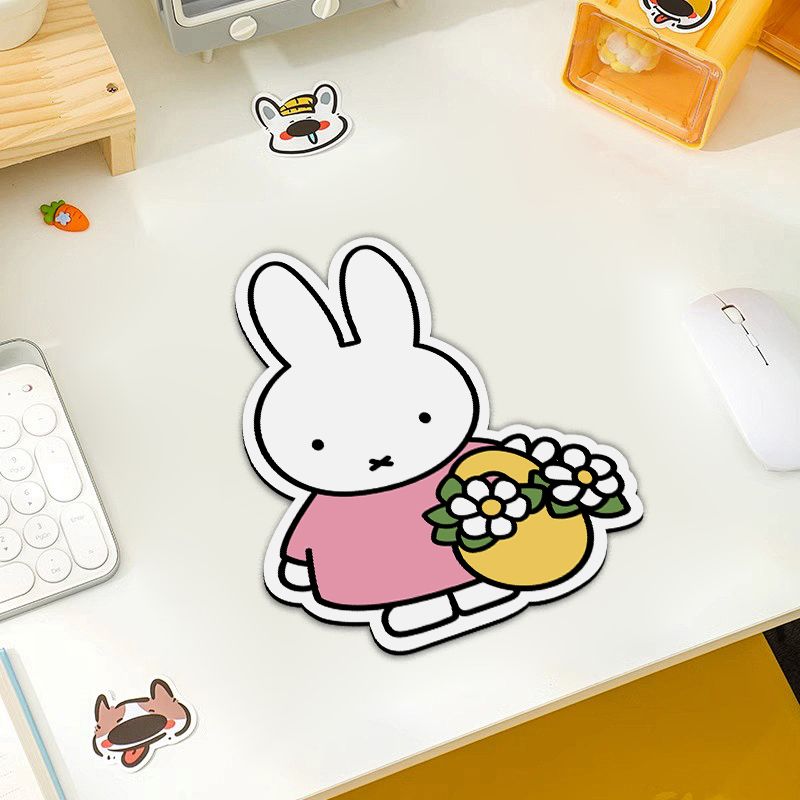 لوحة ماوس بنمط رسوم متحركة على - مراجعة Mechanical Keyboard وسعره