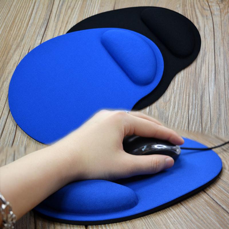 لوحة ماوس مع مسند للرسغ للكمبي - مراجعة Pc Gaming Desk وسعره